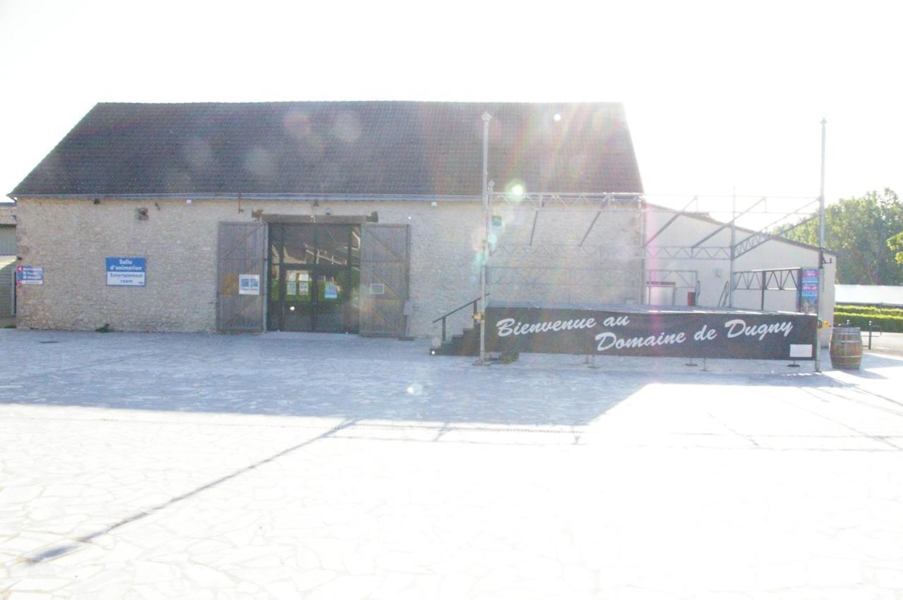 Bvco Locations Proche Chateaux Et Beauval Dans Le Loir Et Cher Campsite 4*